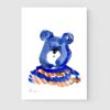lustración infantil en acuarela del retrato de un oso azul con jersey de rayas azules y naranjas
